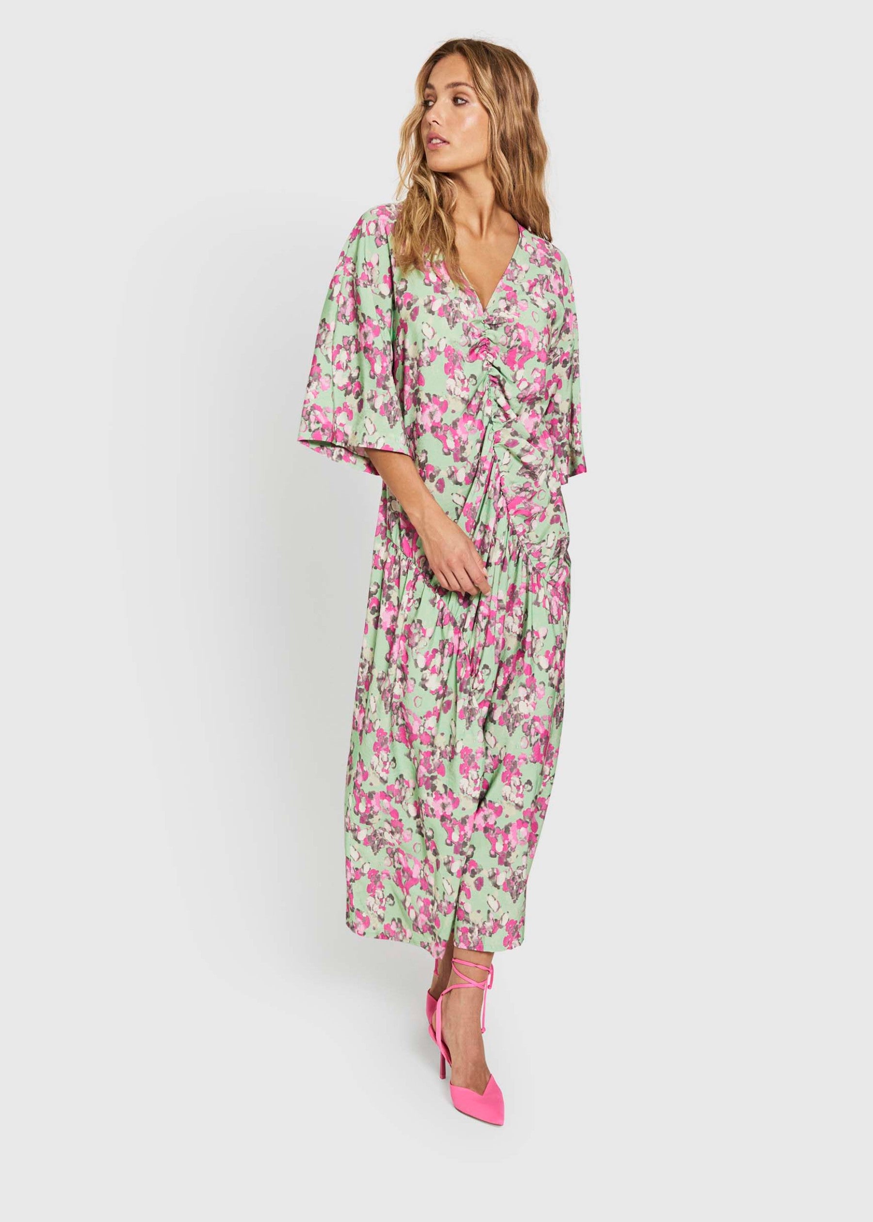 NORR Alyssa V-neck dress Kjoler Meadow print