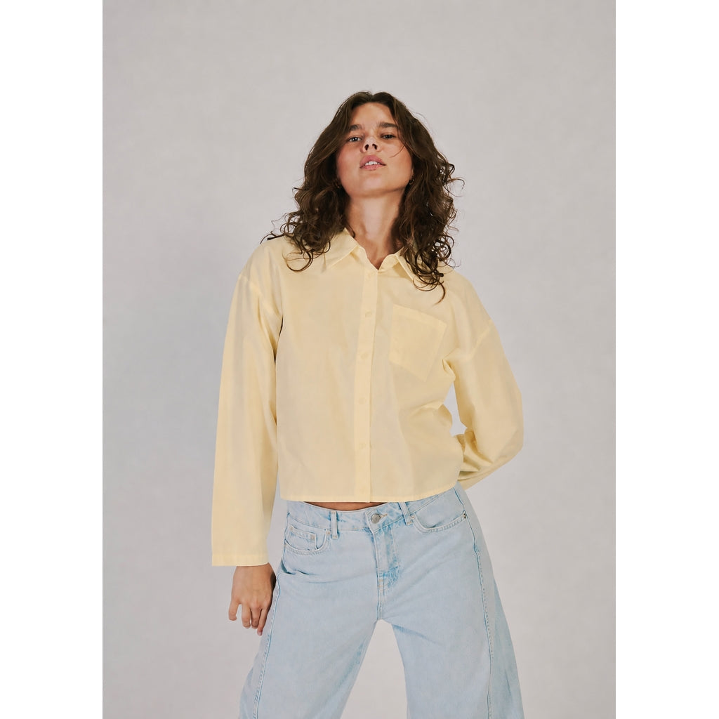 NORR Fraser pleat shirt Skjorter Light yellow