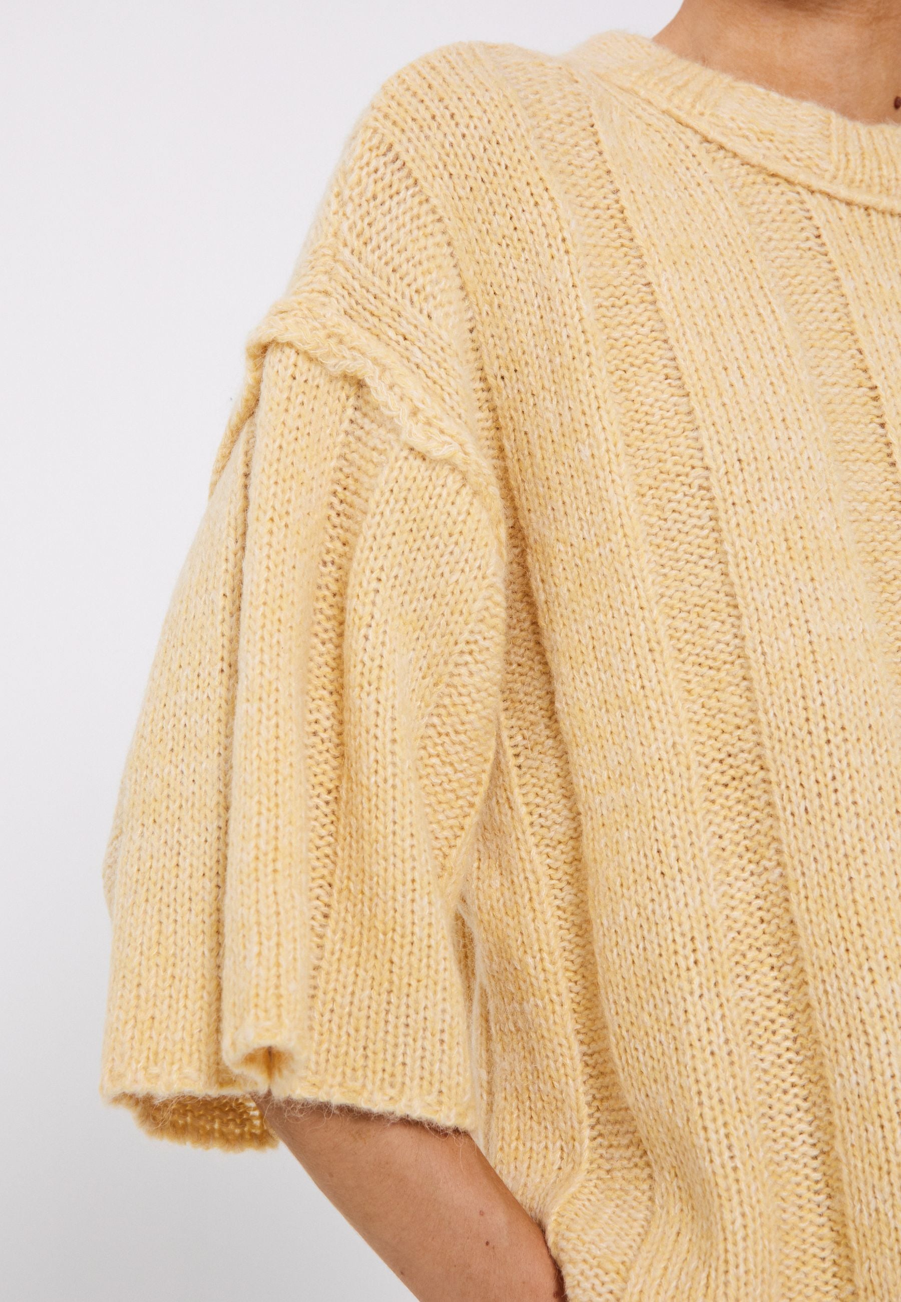 NORR Fuscia rib knit tee T-shirts Light yellow mélange