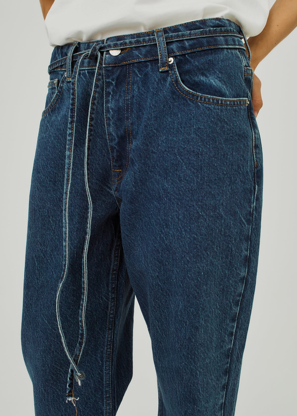 NORR Kenzie relaxed belt jeans Bukser Medium blue denim