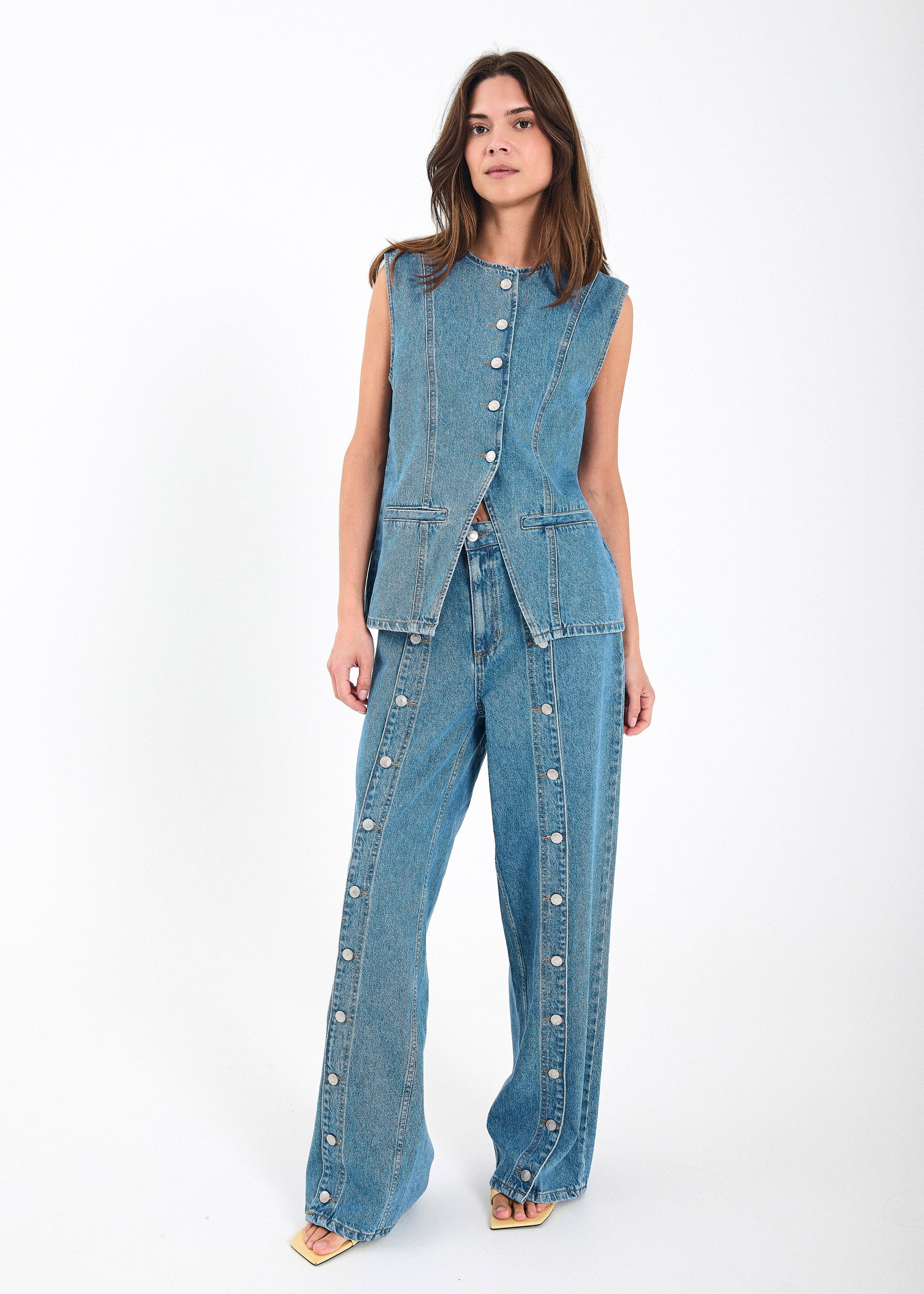 NORR Kenzie wide button jeans Bukser Medium blue denim