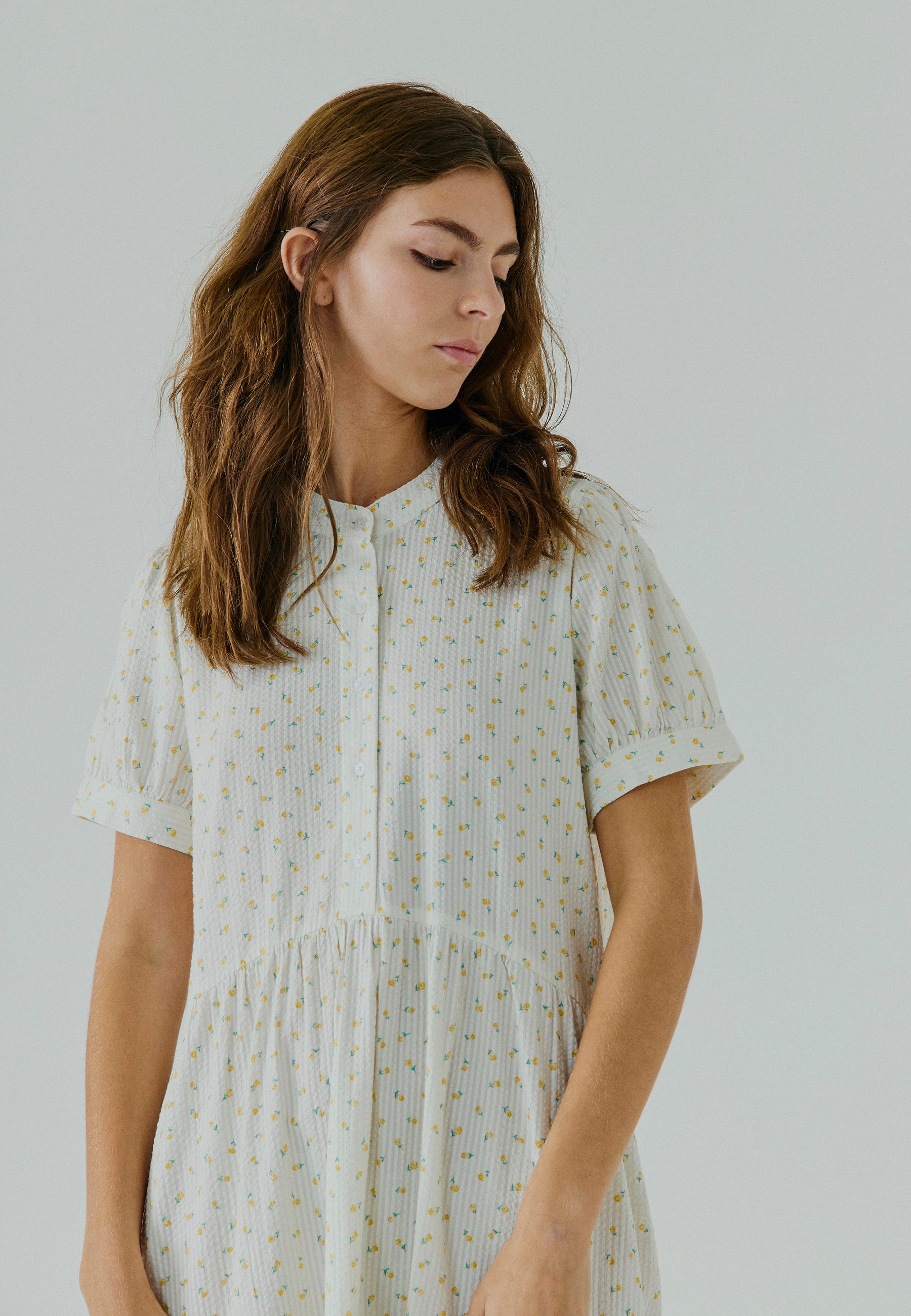 NORR NO - Fia ss dress Kjoler Light yellow flower AOP