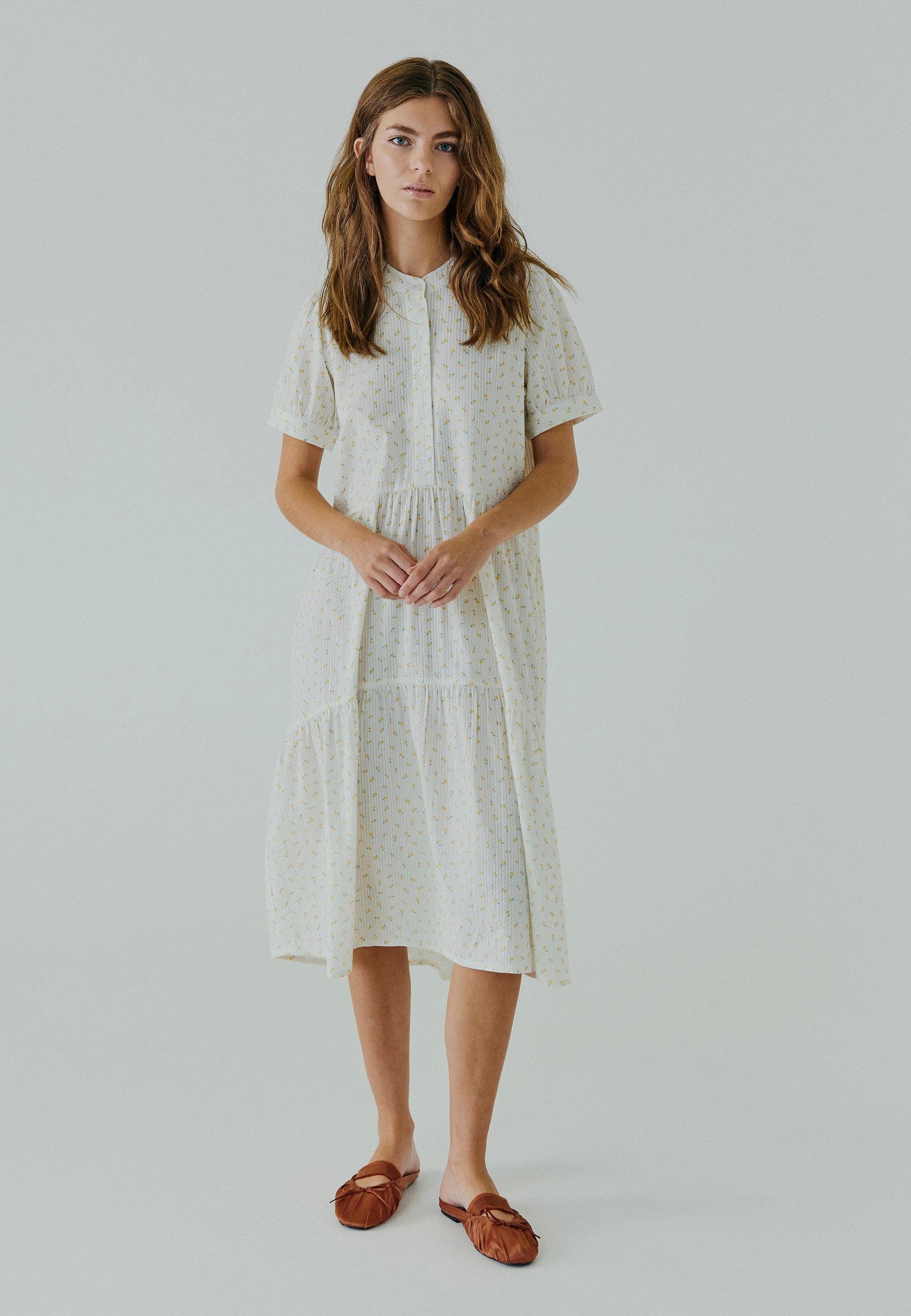 NORR NO - Fia ss dress Kjoler Light yellow flower AOP