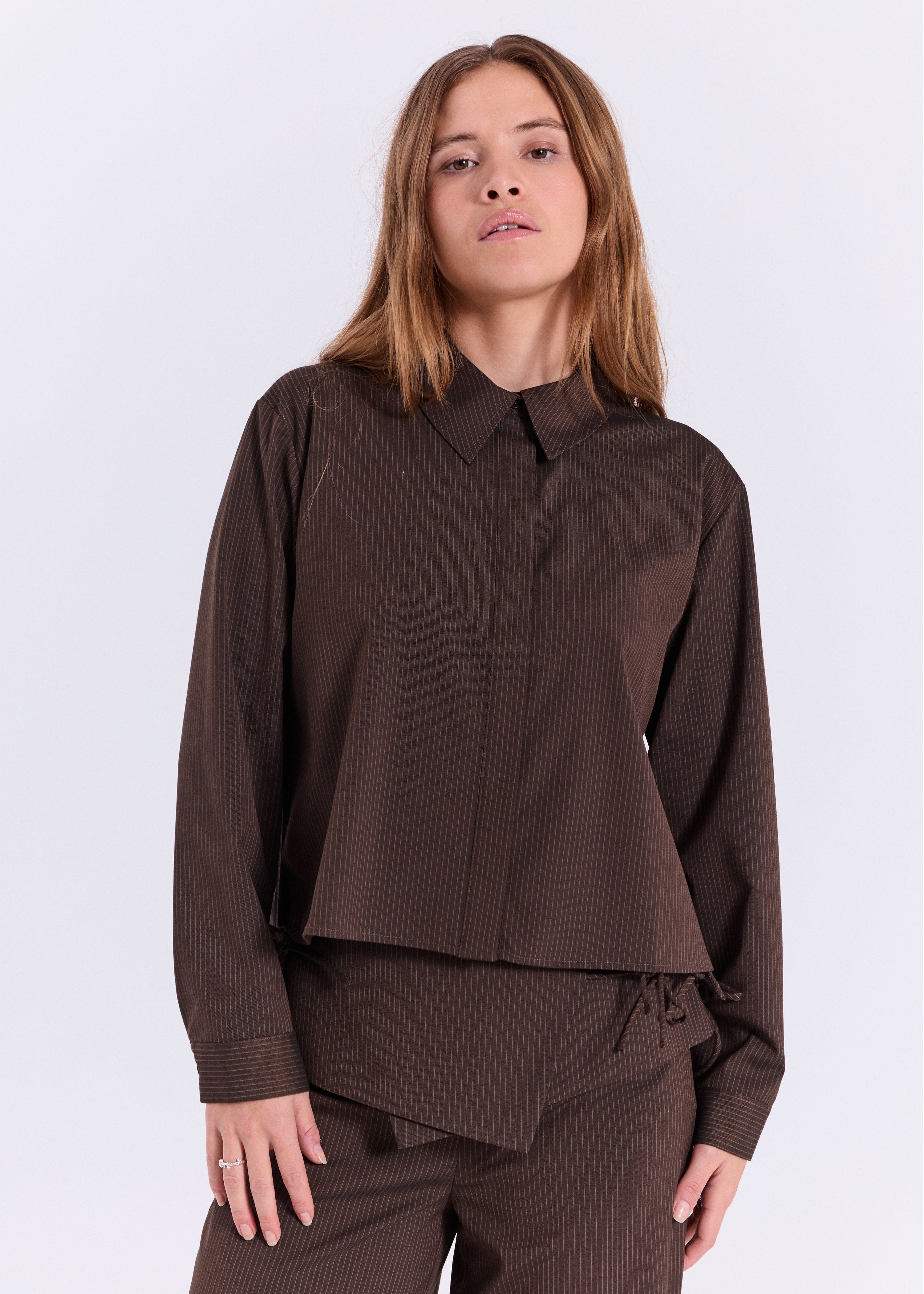 NORR Willow string shirt Skjorter Brown pinstripe