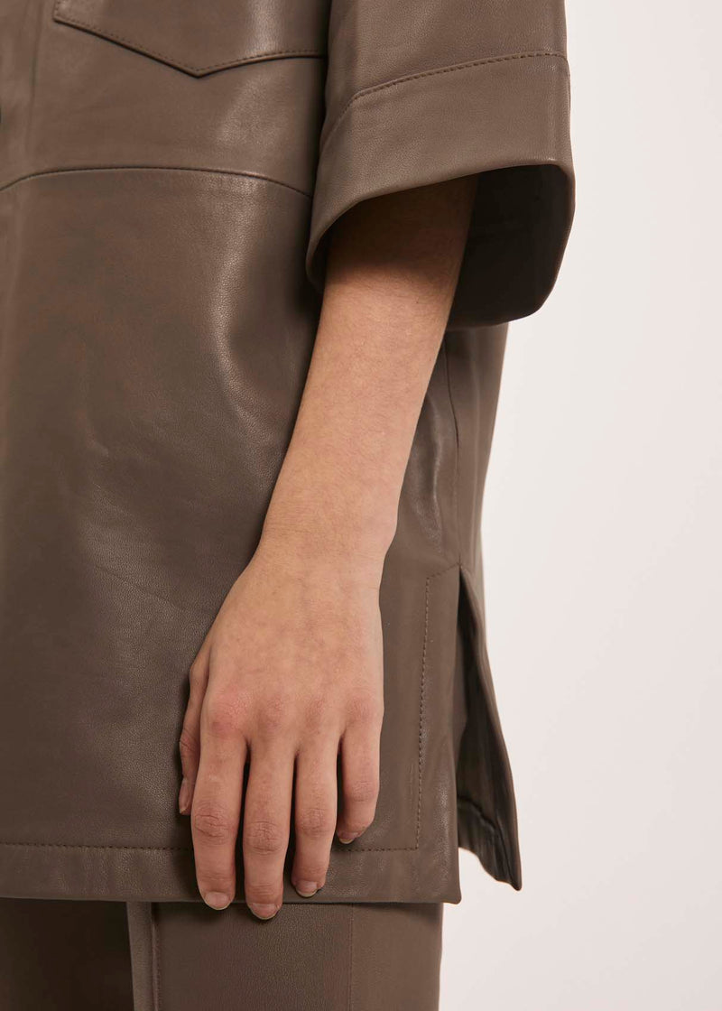 Malikka leather shirt - taupe - kollektionsprøve