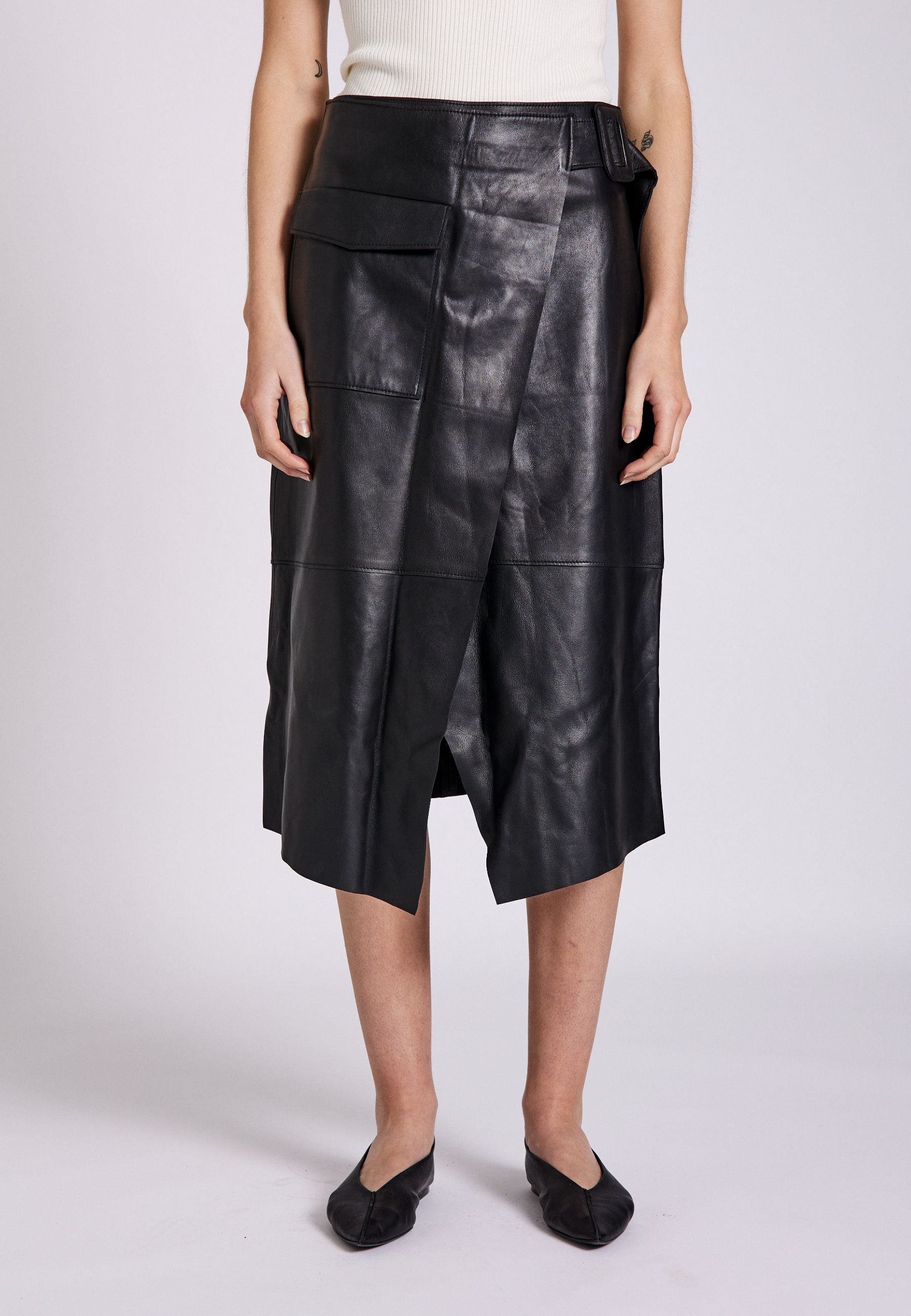NORR Alba pocket leather skirt Nederdele Black