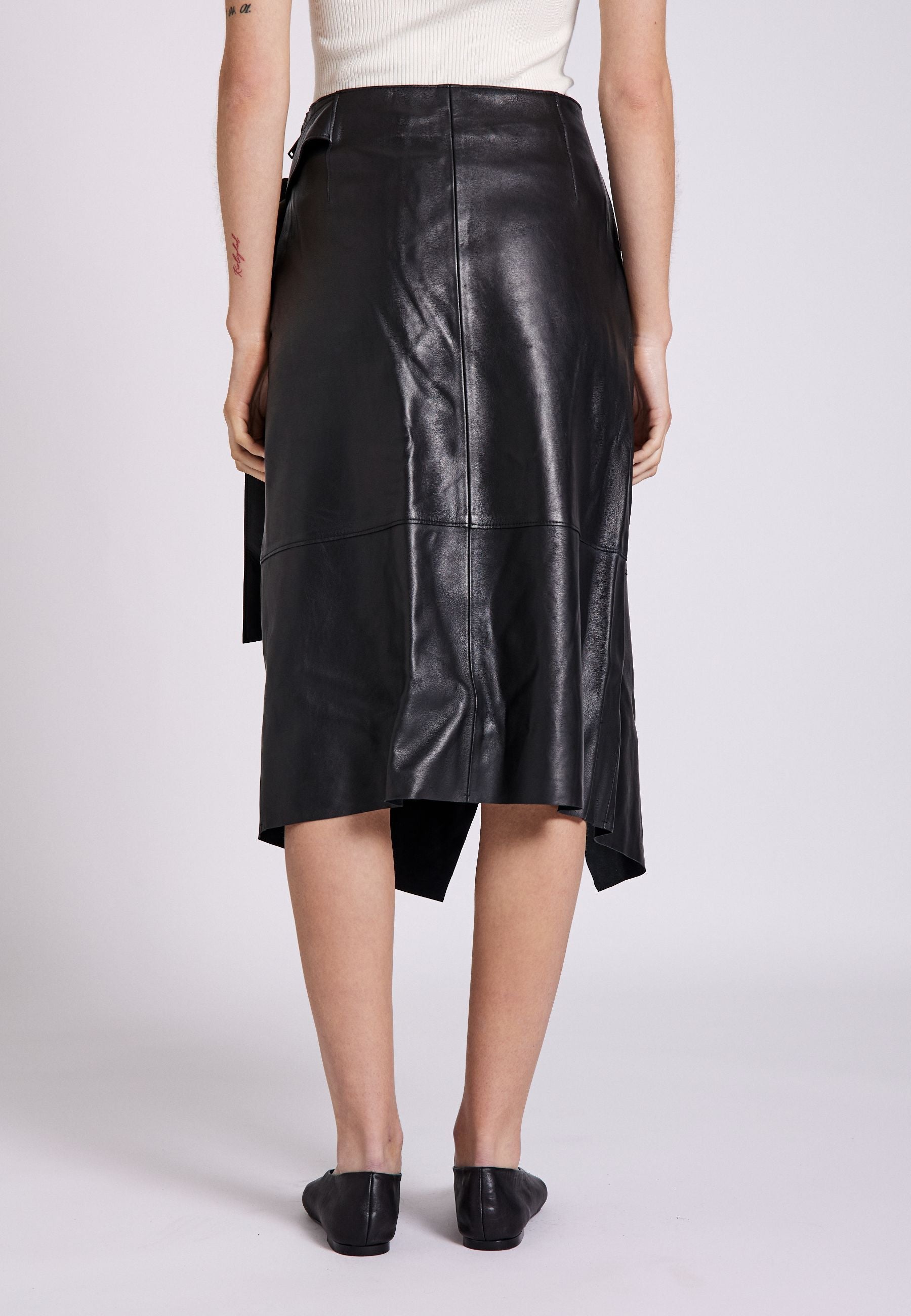 NORR Alba pocket leather skirt Nederdele Black