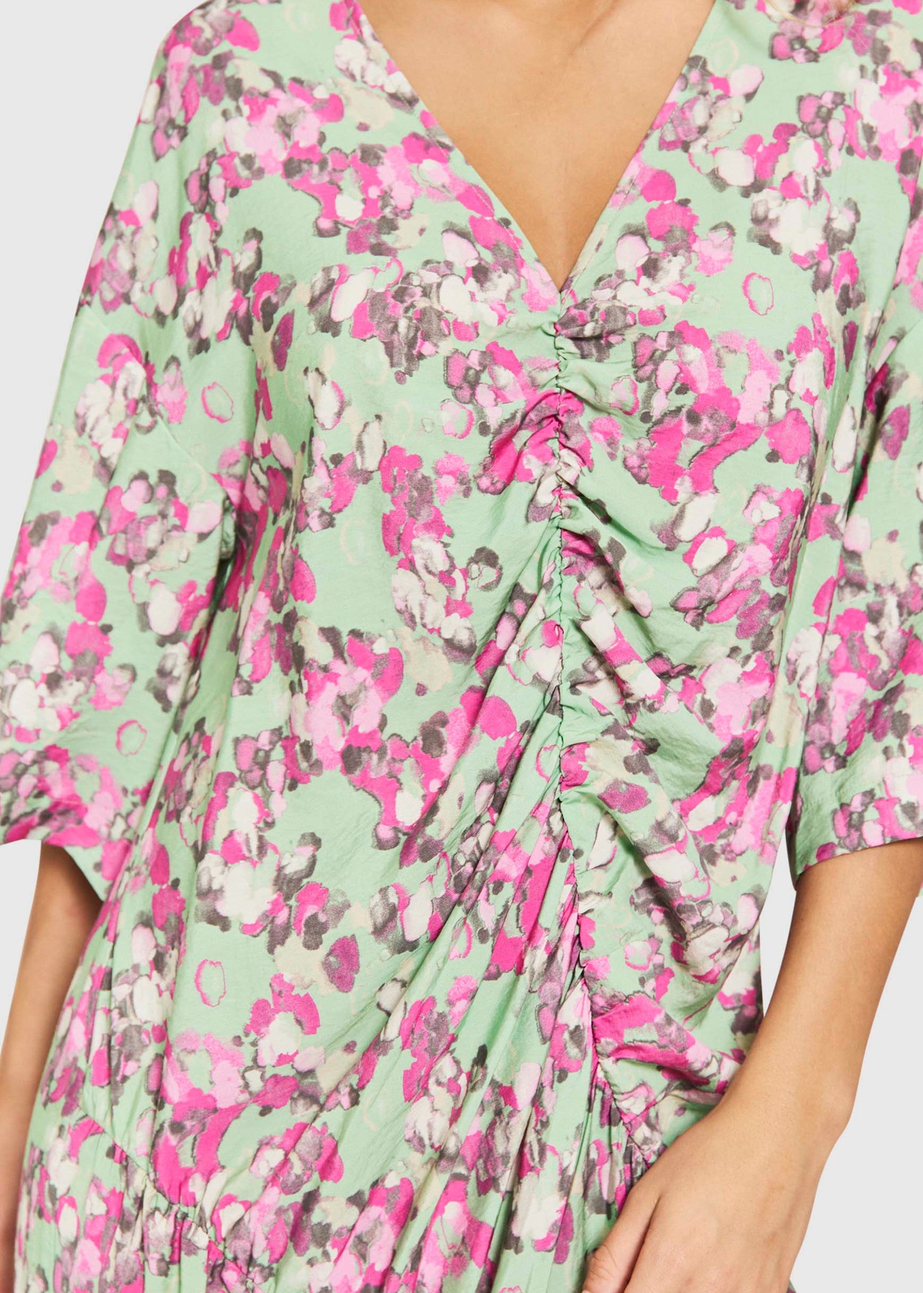 NORR Alyssa V-neck dress Kjoler Meadow print