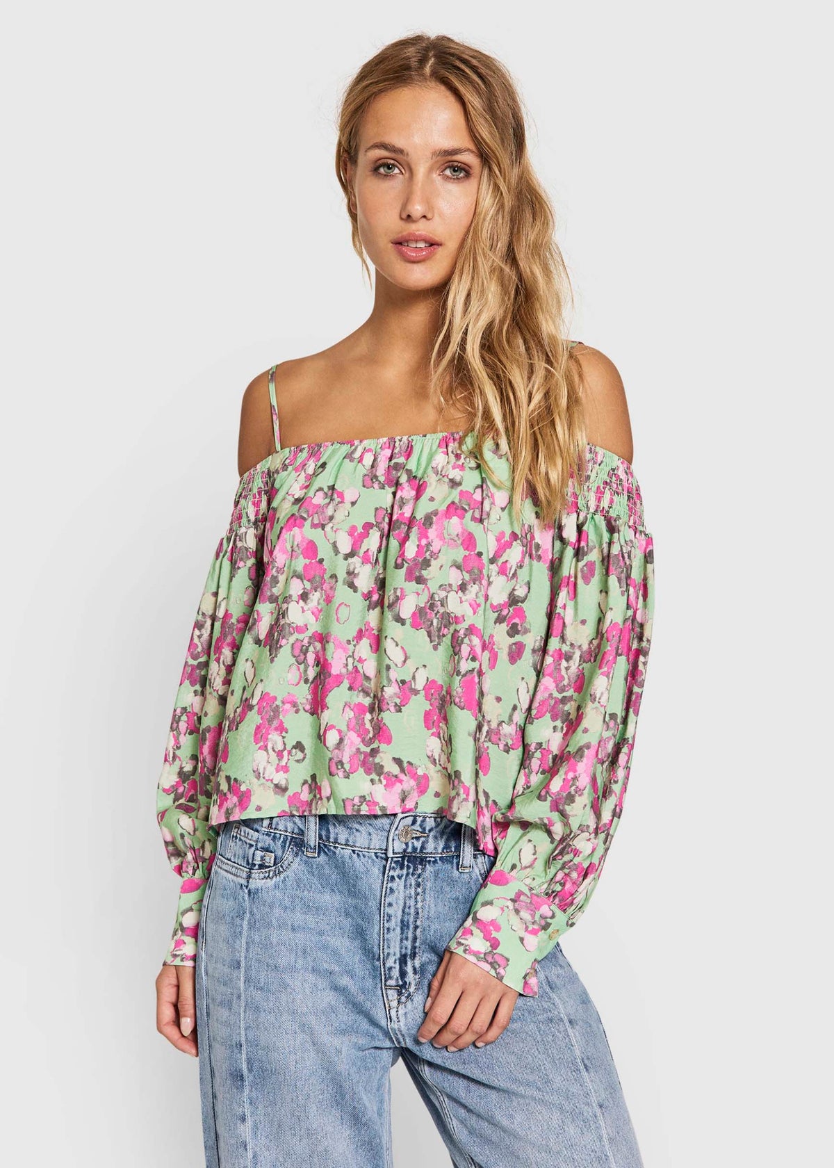 NORR Alyssa off shoulder top Toppe Meadow print