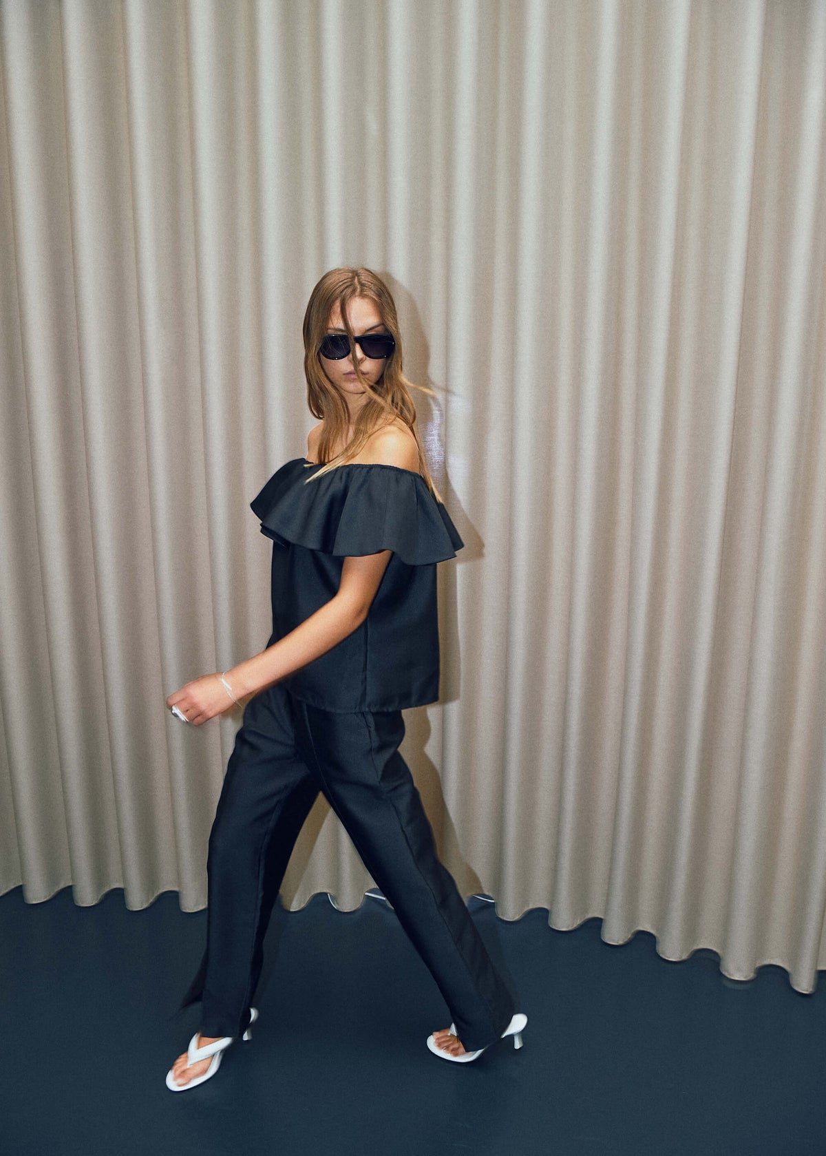 NORR Ana off shoulder top Toppe Black