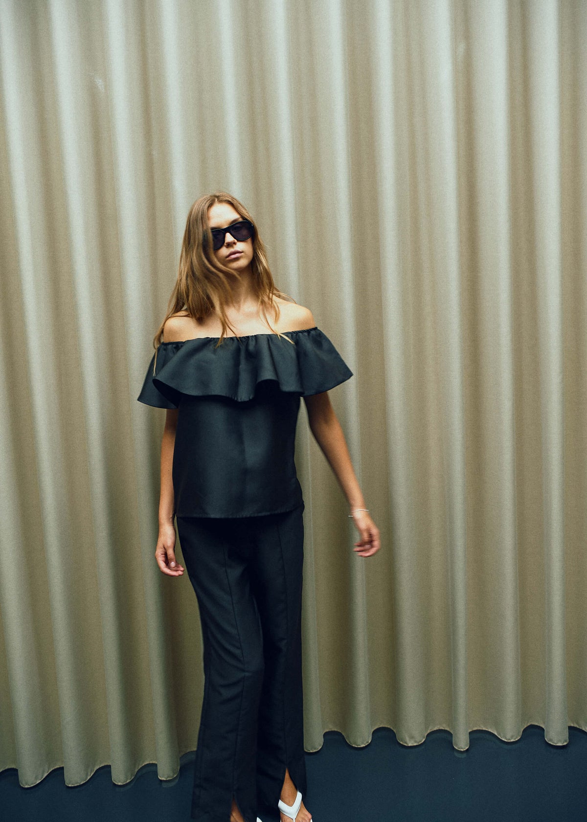 NORR Ana off shoulder top Toppe Black