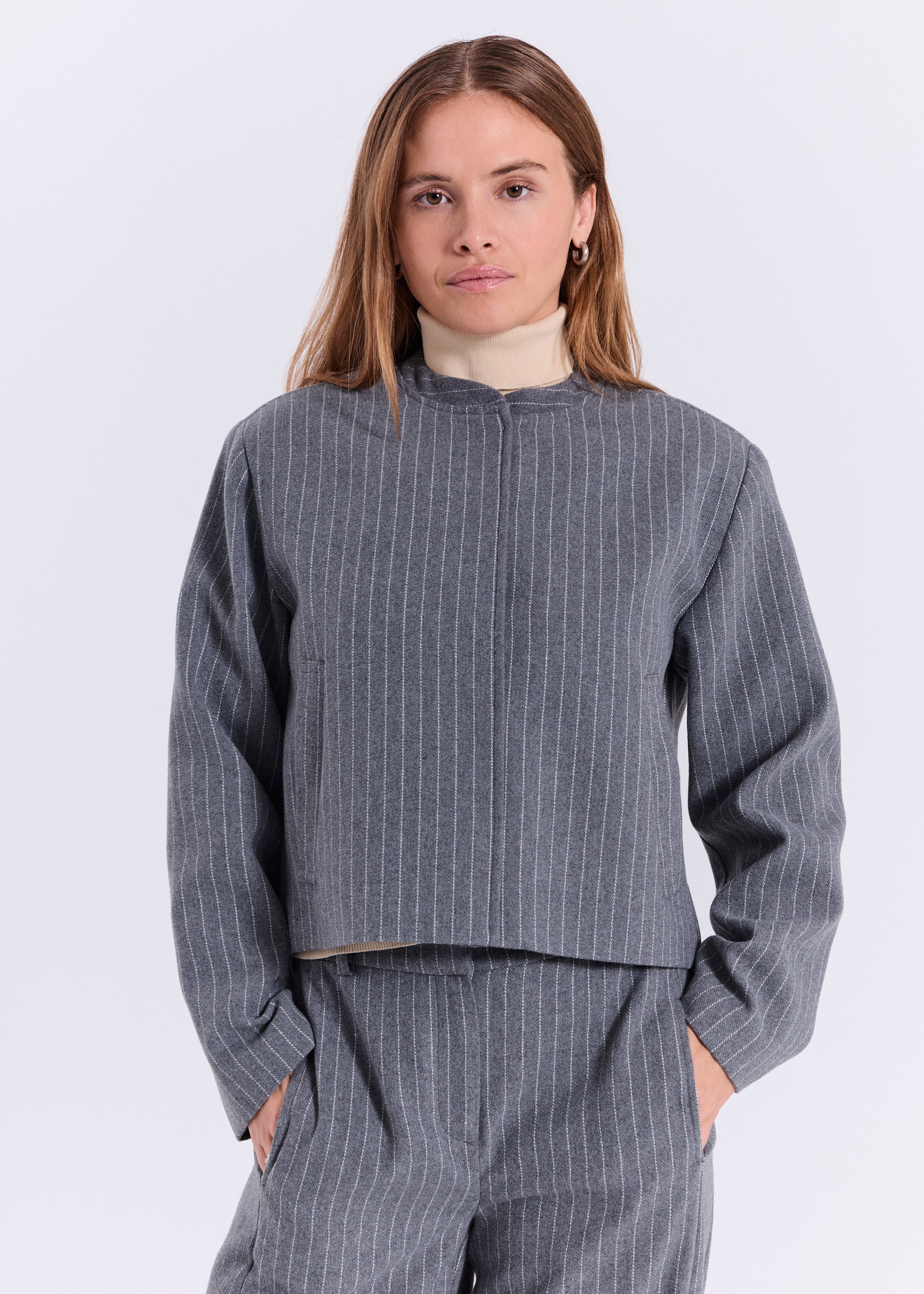 NORR Frigga light bomber jacket Jakker Light Grey Pinstripe