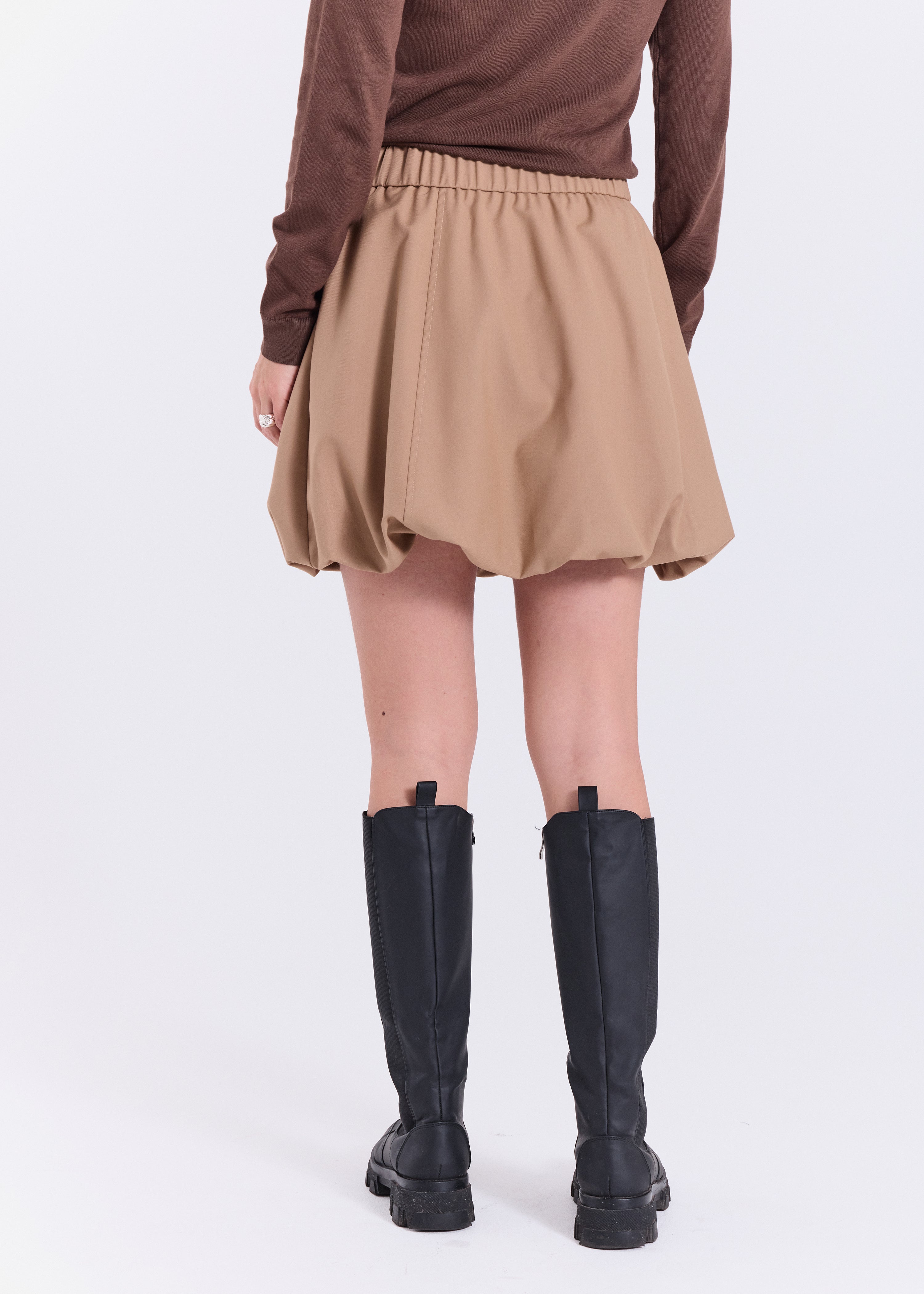 NORR Justina short bubble hem skirt Nederdele Warm Beige