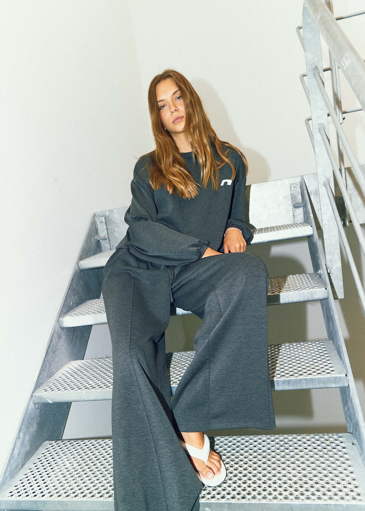 NORR Karla sweat top Toppe Dark grey melange