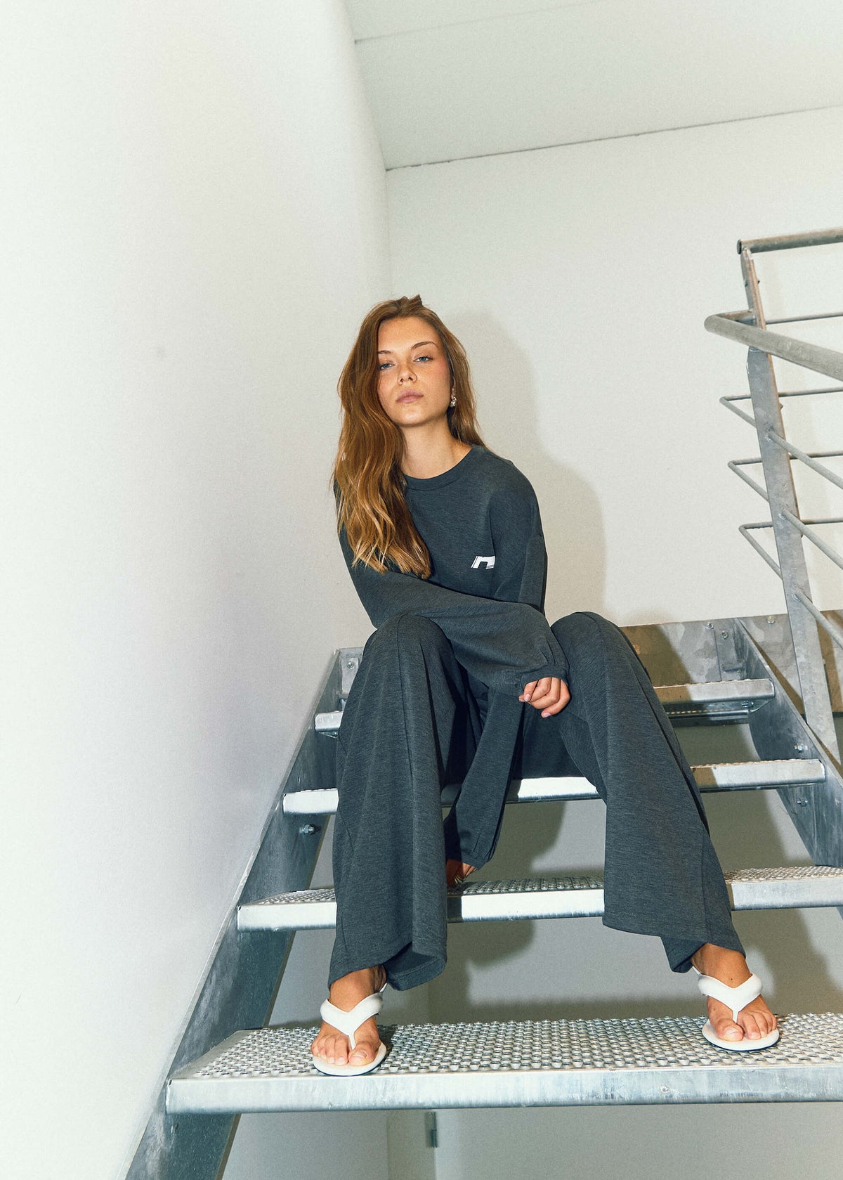 NORR Karla sweat top Toppe Dark grey melange