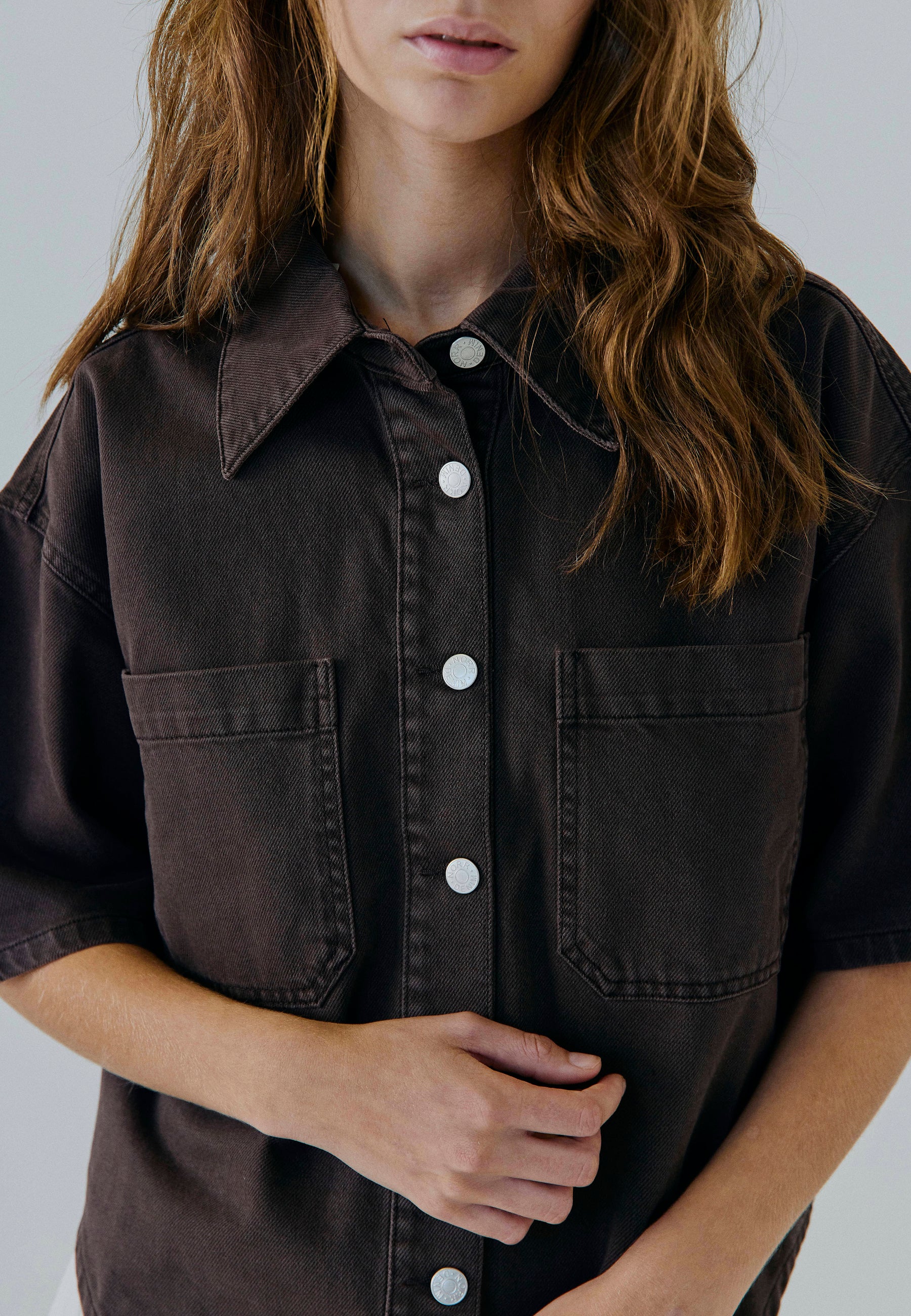 NORR Kenzie SS denim shirt Skjorter Brown washed