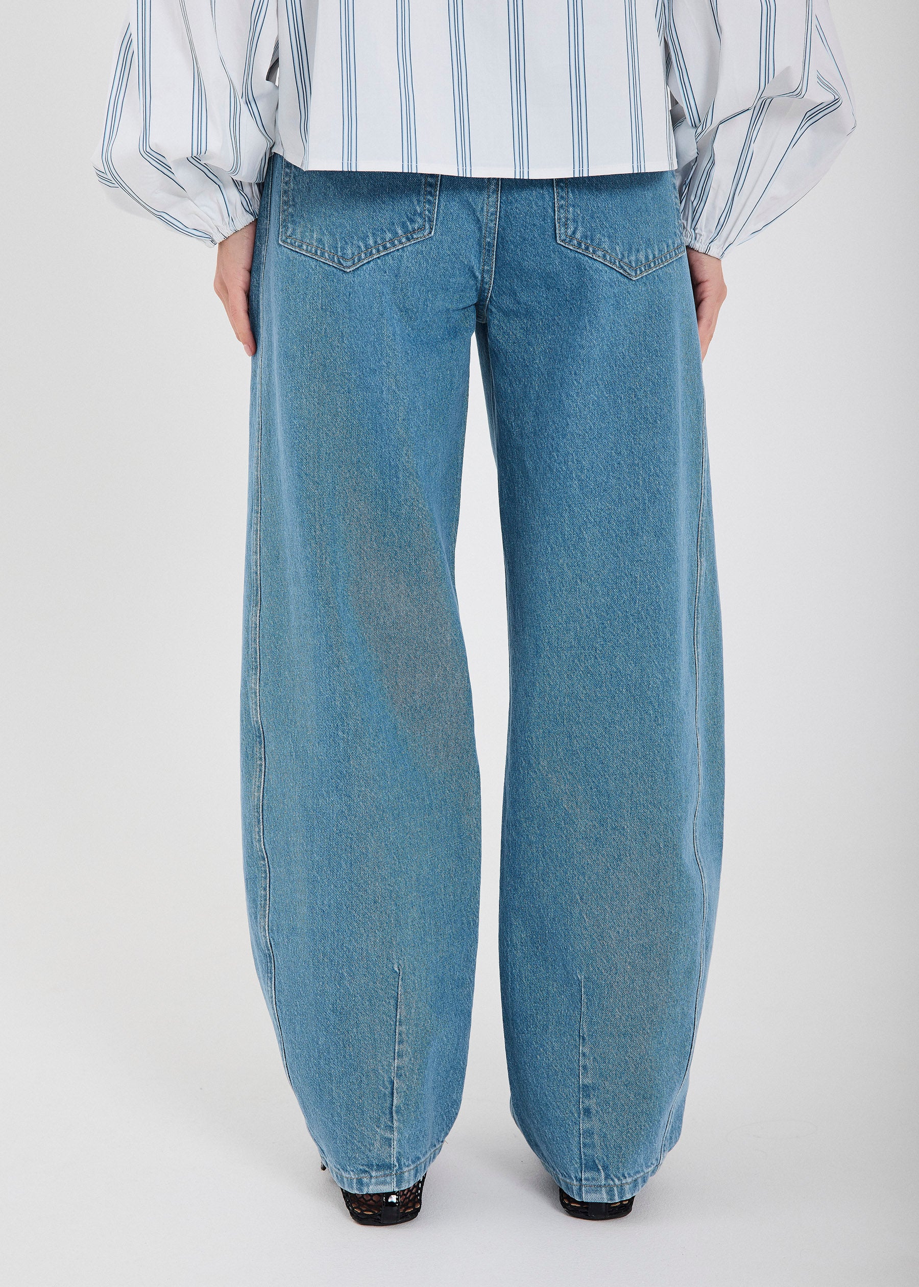 NORR Kenzie barrel jeans Bukser Medium blue denim