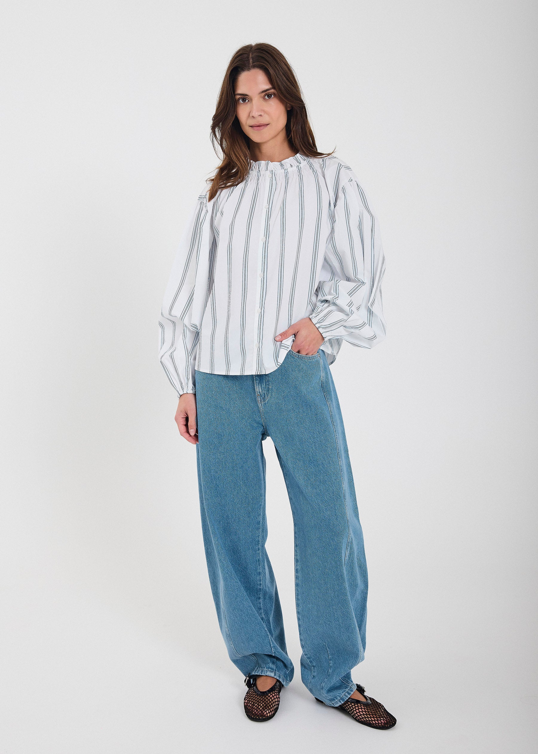 NORR Kenzie barrel jeans Bukser Medium blue denim