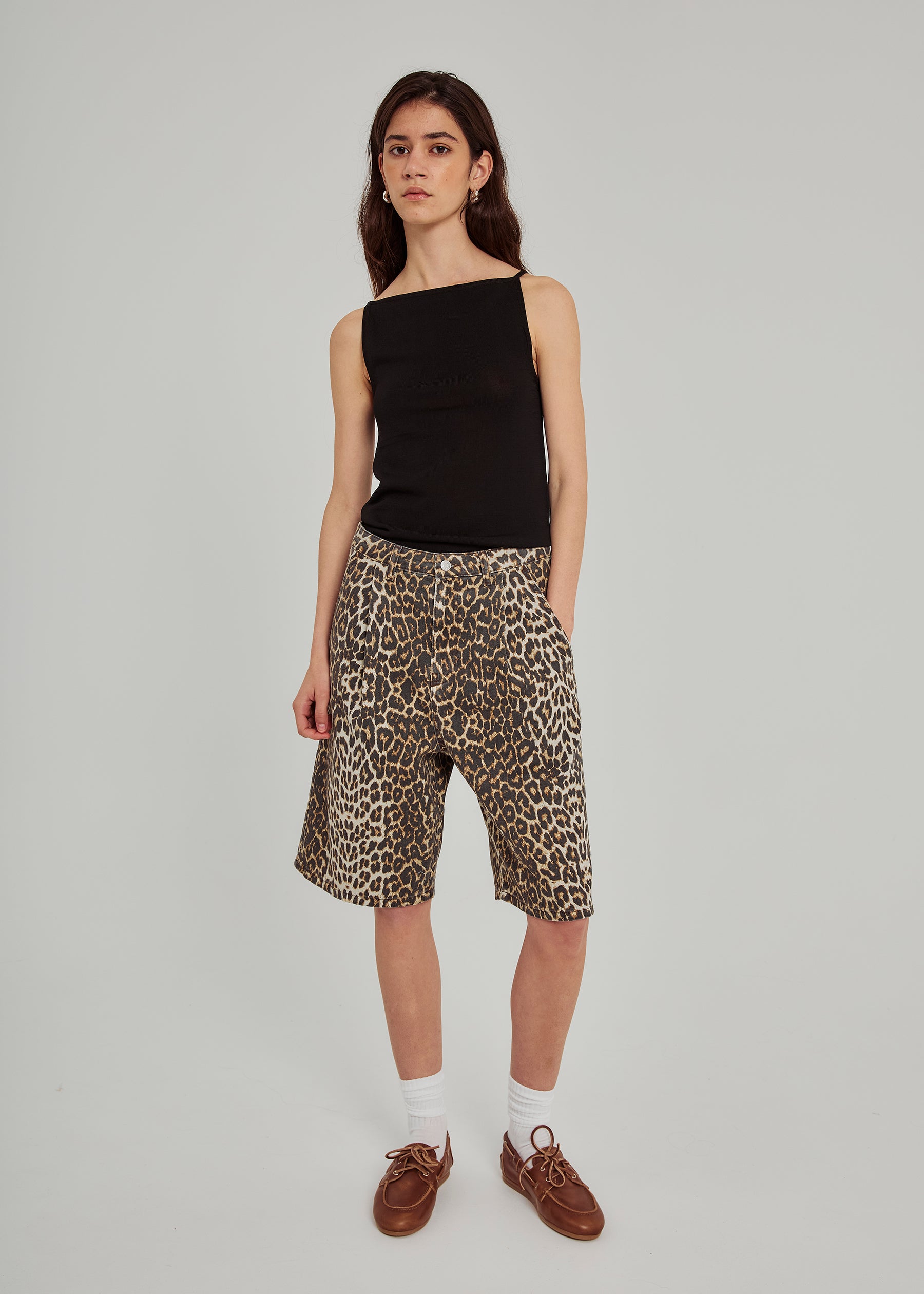 NORR Kenzie pleat long shorts Shorts Leo print