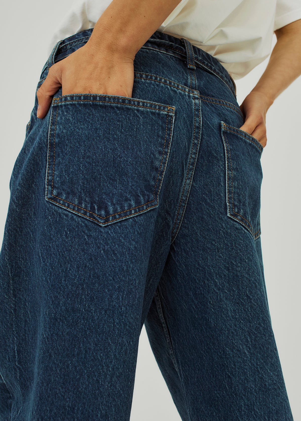 NORR Kenzie relaxed belt jeans Bukser Medium blue denim