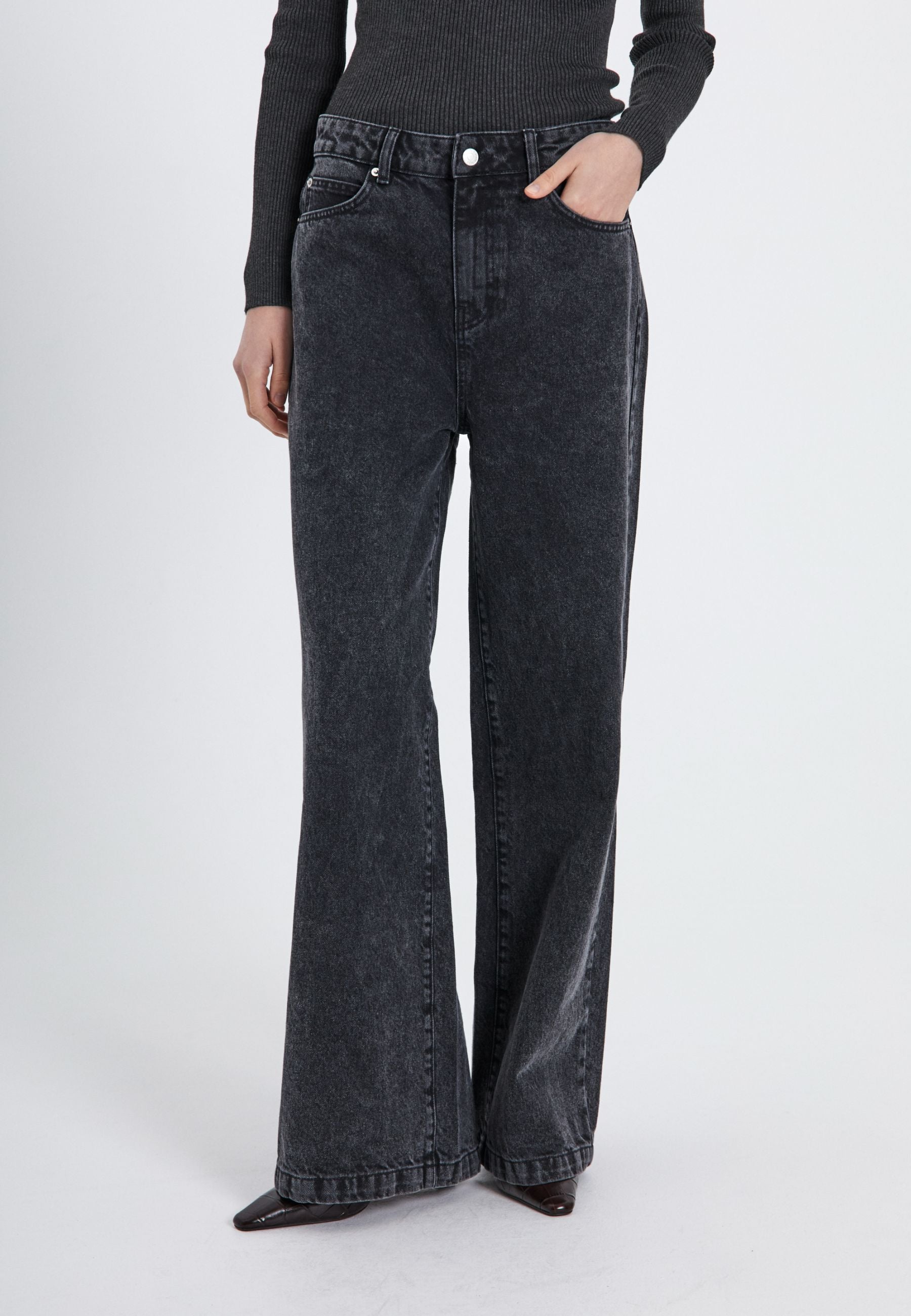 NORR Kenzie wide jeans Bukser Black washed