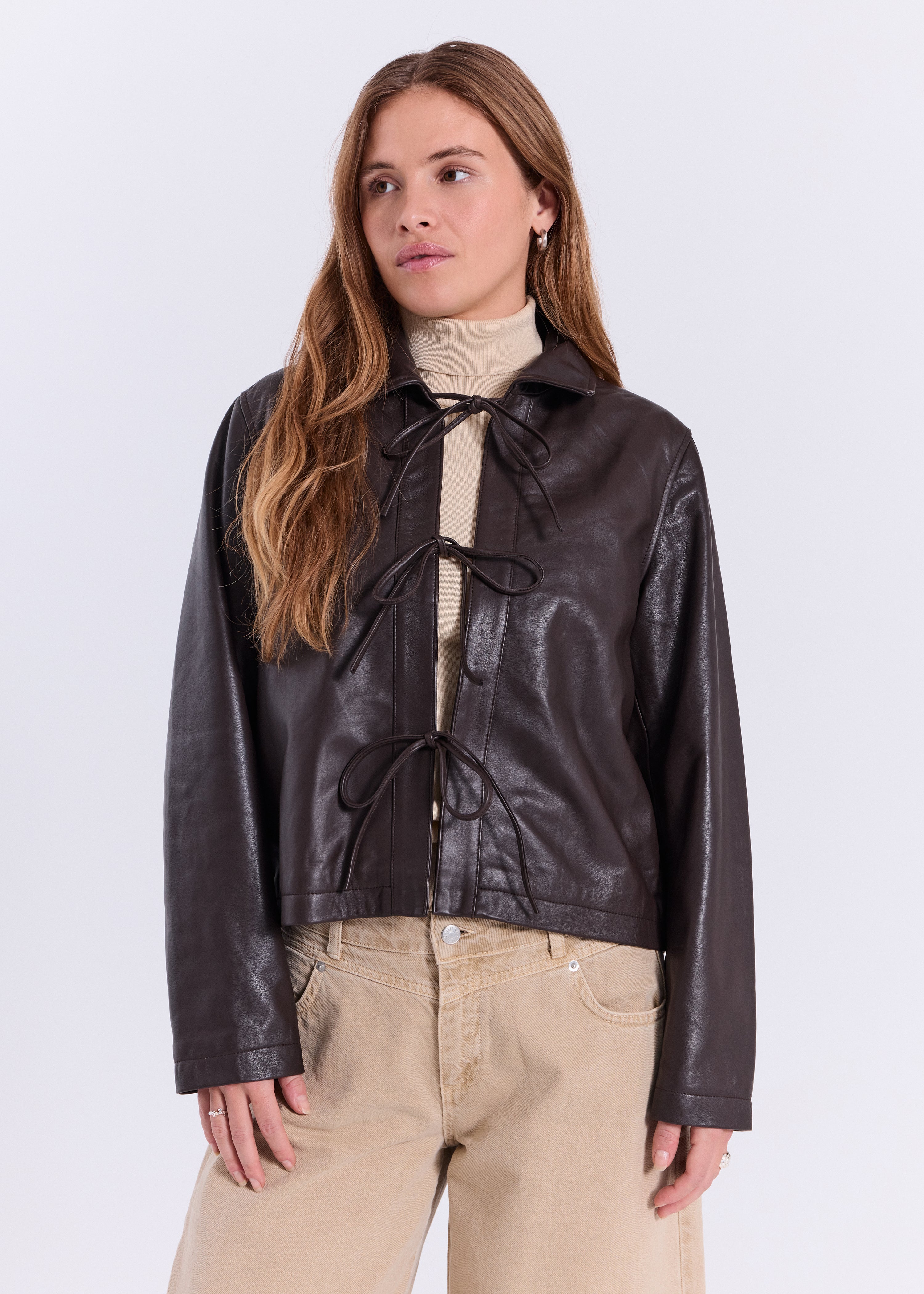 NORR Monica string leather shirt Skjorter Dark Brown