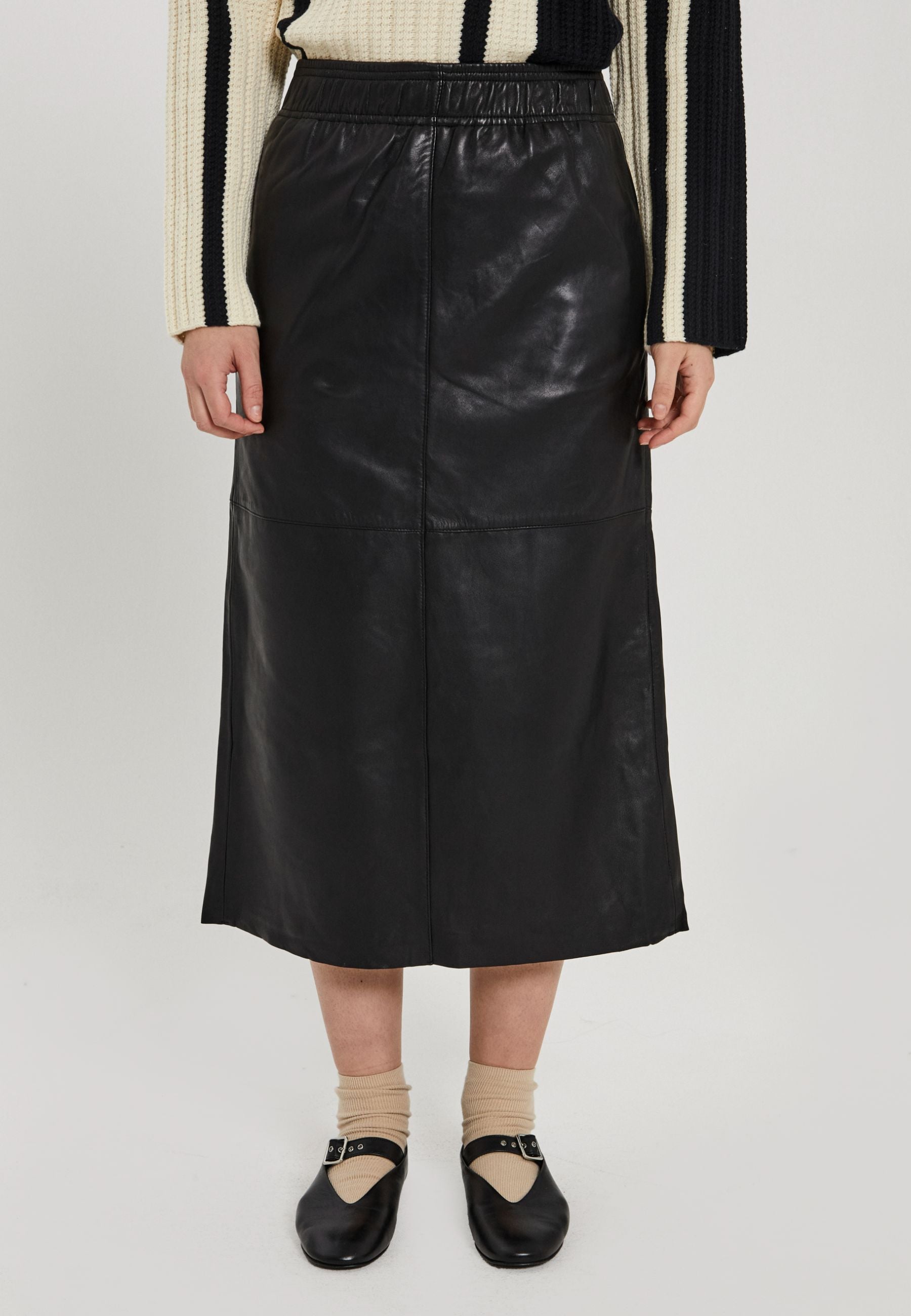 NORR Shelby midi leather skirt Skirts Black